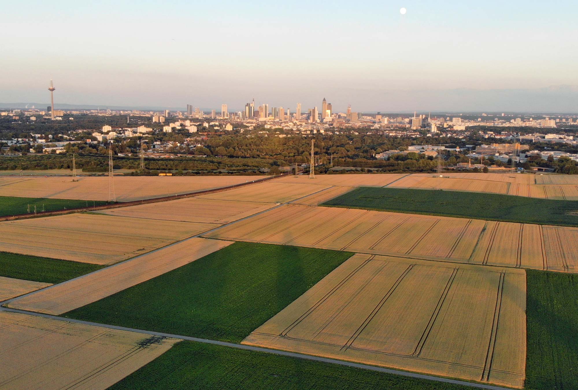 Does Frankfurt need a commuter tax?