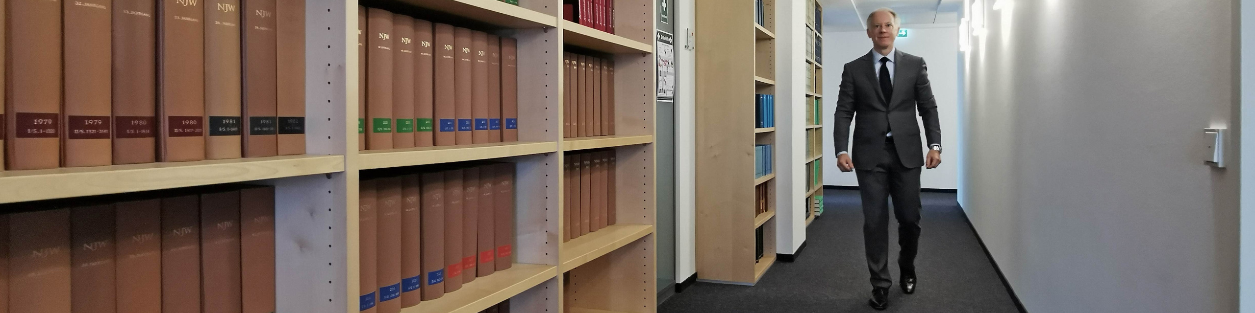 Lawyer and Notary for Real Estate Transactions in Frankfurt