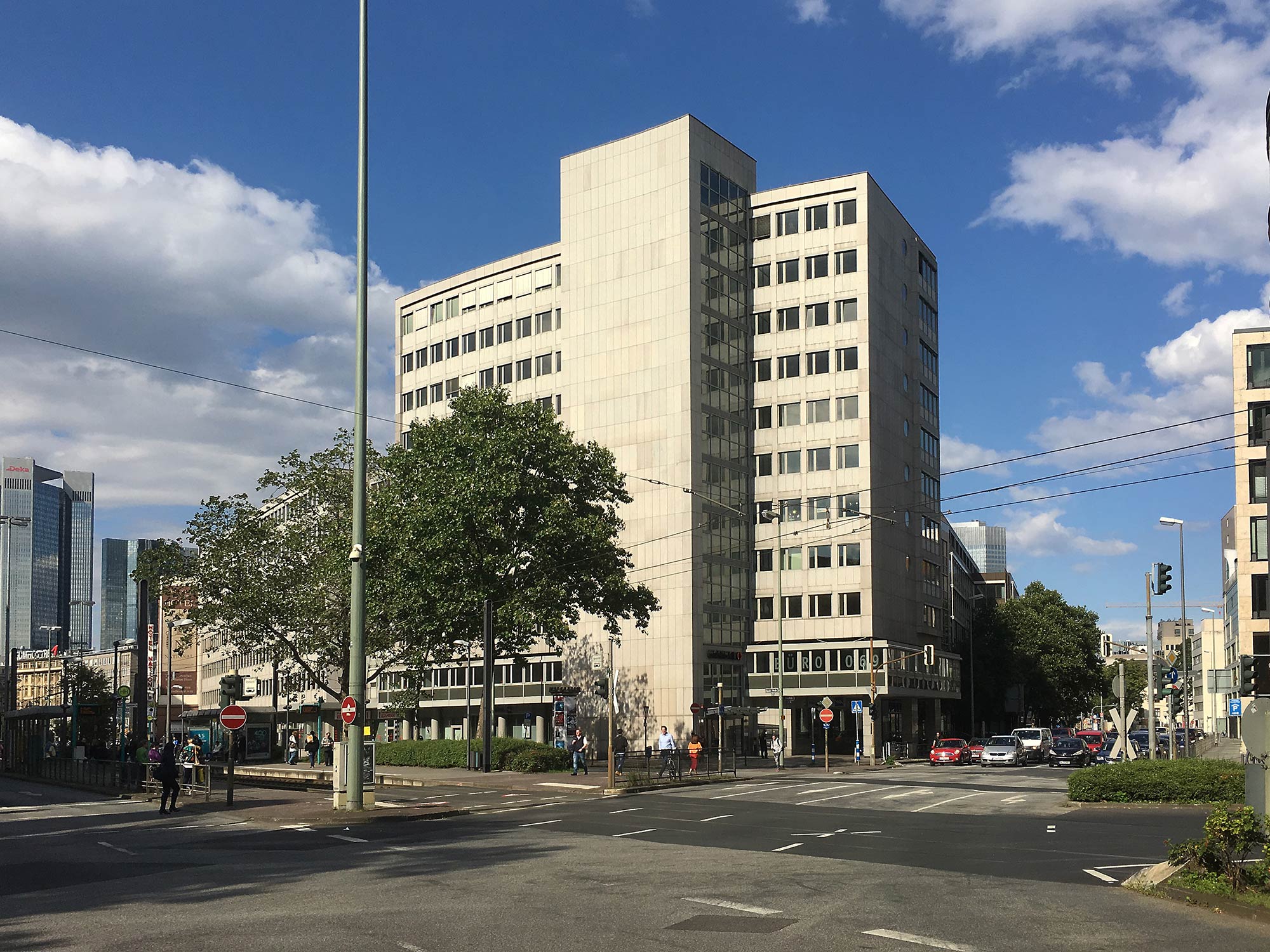 QUEST Investment Partners and Competo Acquire Office Complex in Frankfurt City From Peakside Capital