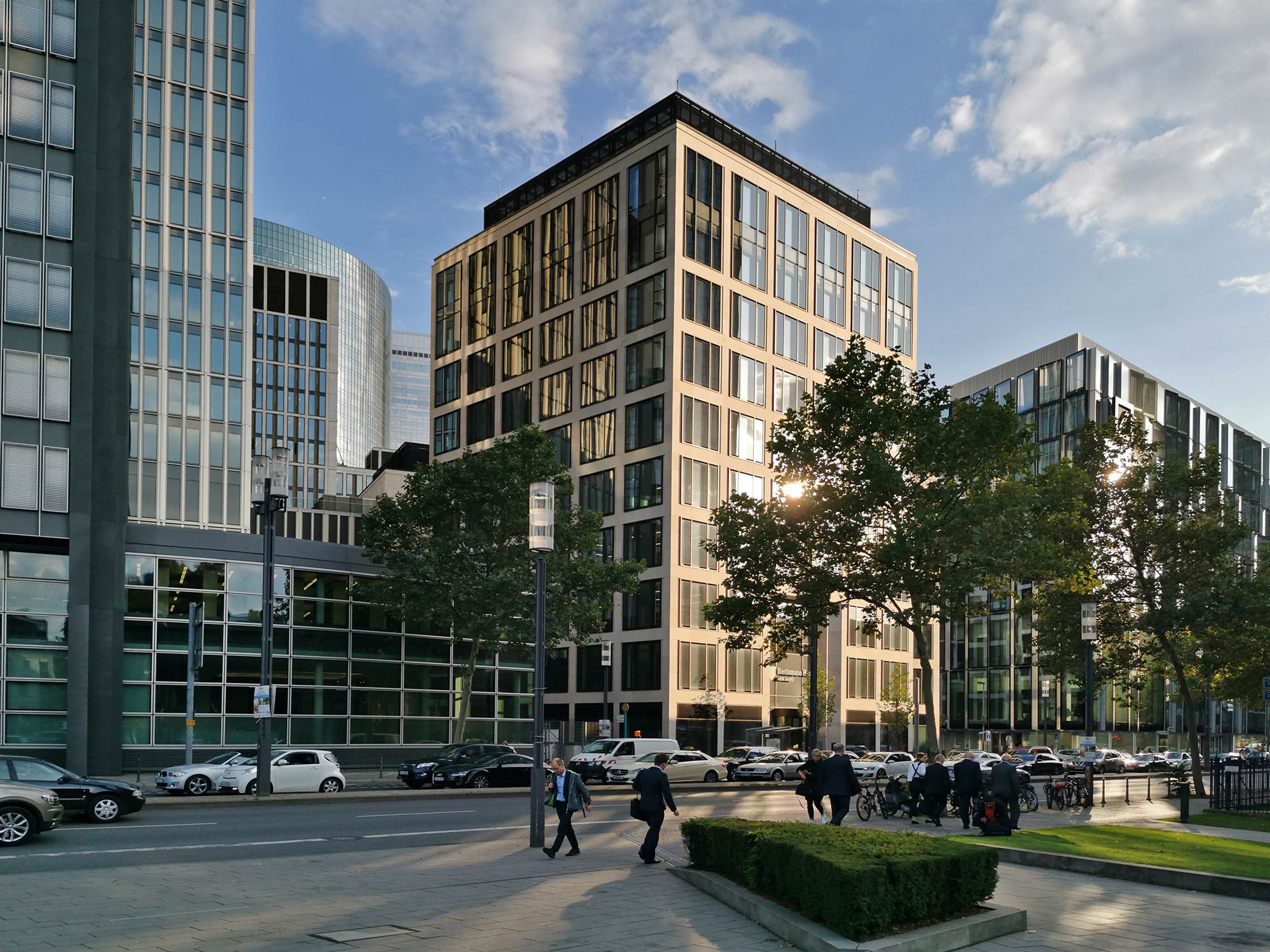 Marienforum Frankfurt Mainzer Landstrasse - Frankfurt CBD - Central Business District Coworking Center of Tribes