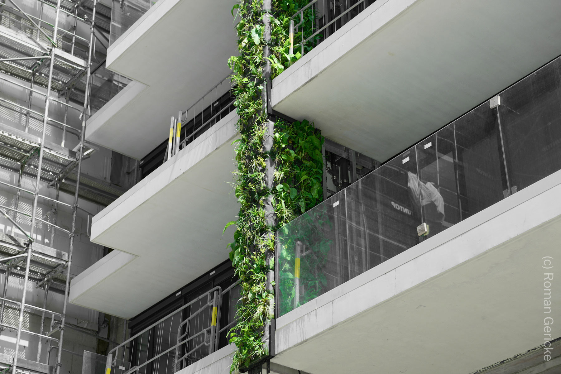 Green highrise Germany - Environmental friendly skyscraper in Europe - Eden Tower Frankfurt