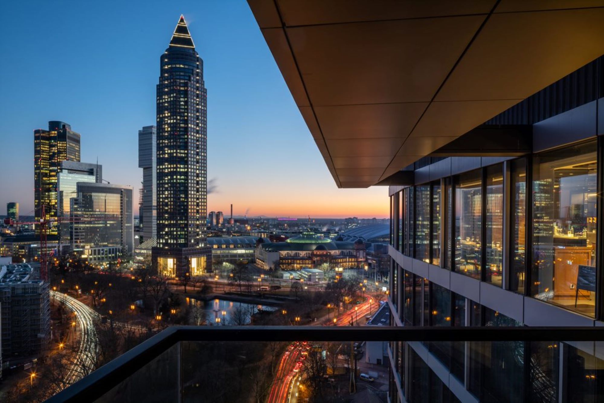 Meliá Frankfurt City Rooftop Panorama - ONE FORTY WEST Frankfurt