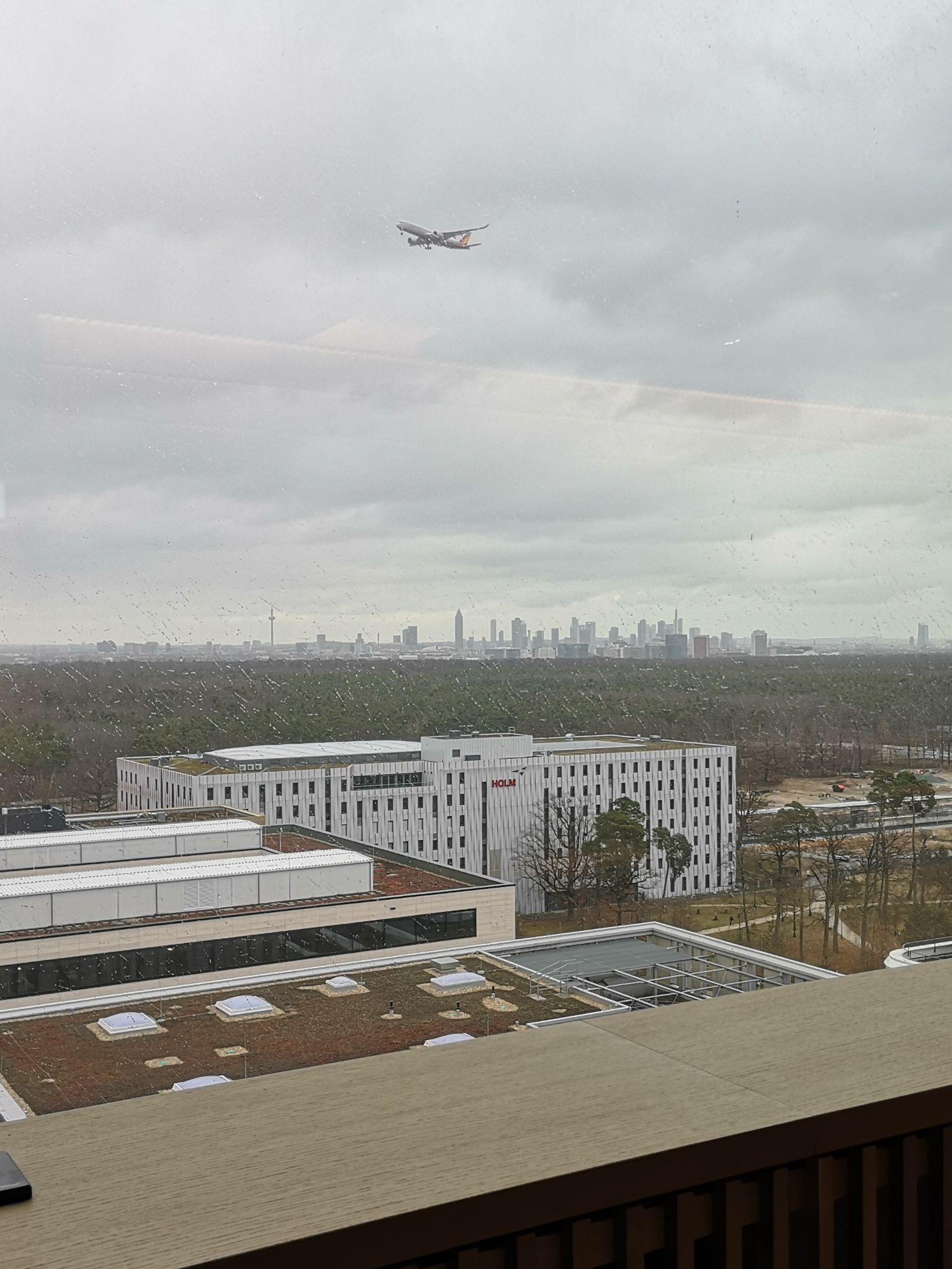 bmine-hotel-ausblick-gateway-gardens-frankfurt-airport