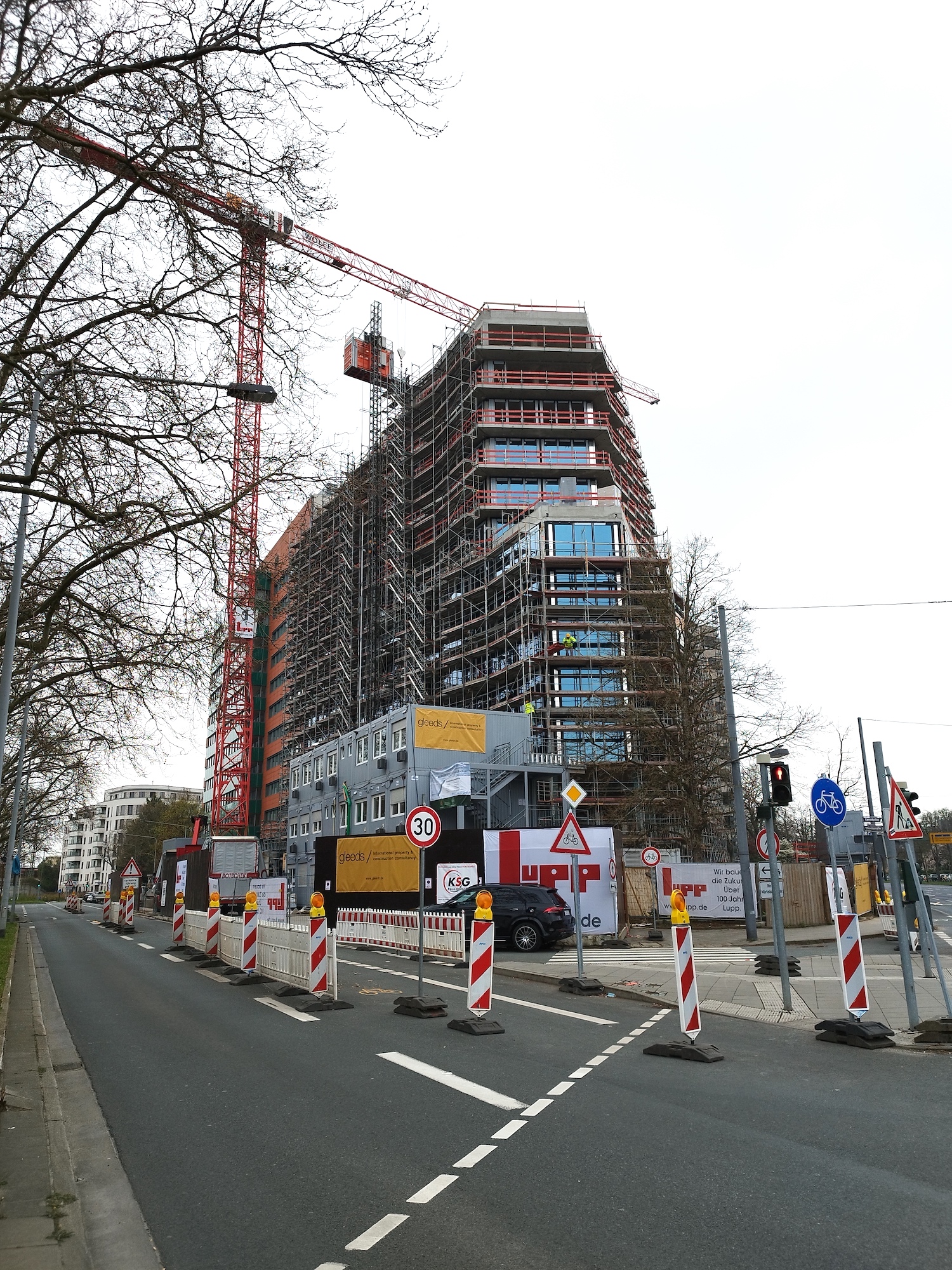 aparthotel-kennedyalleee-stresemannallee-baustelle