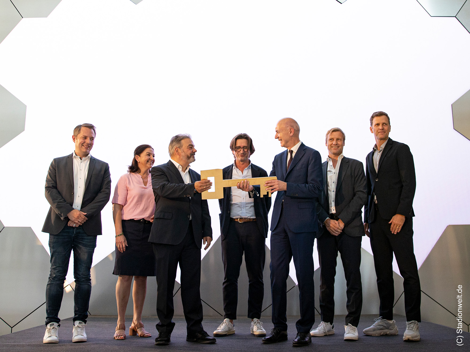 Eröffnung-Schlüsselübergabe-DFB-Akademie