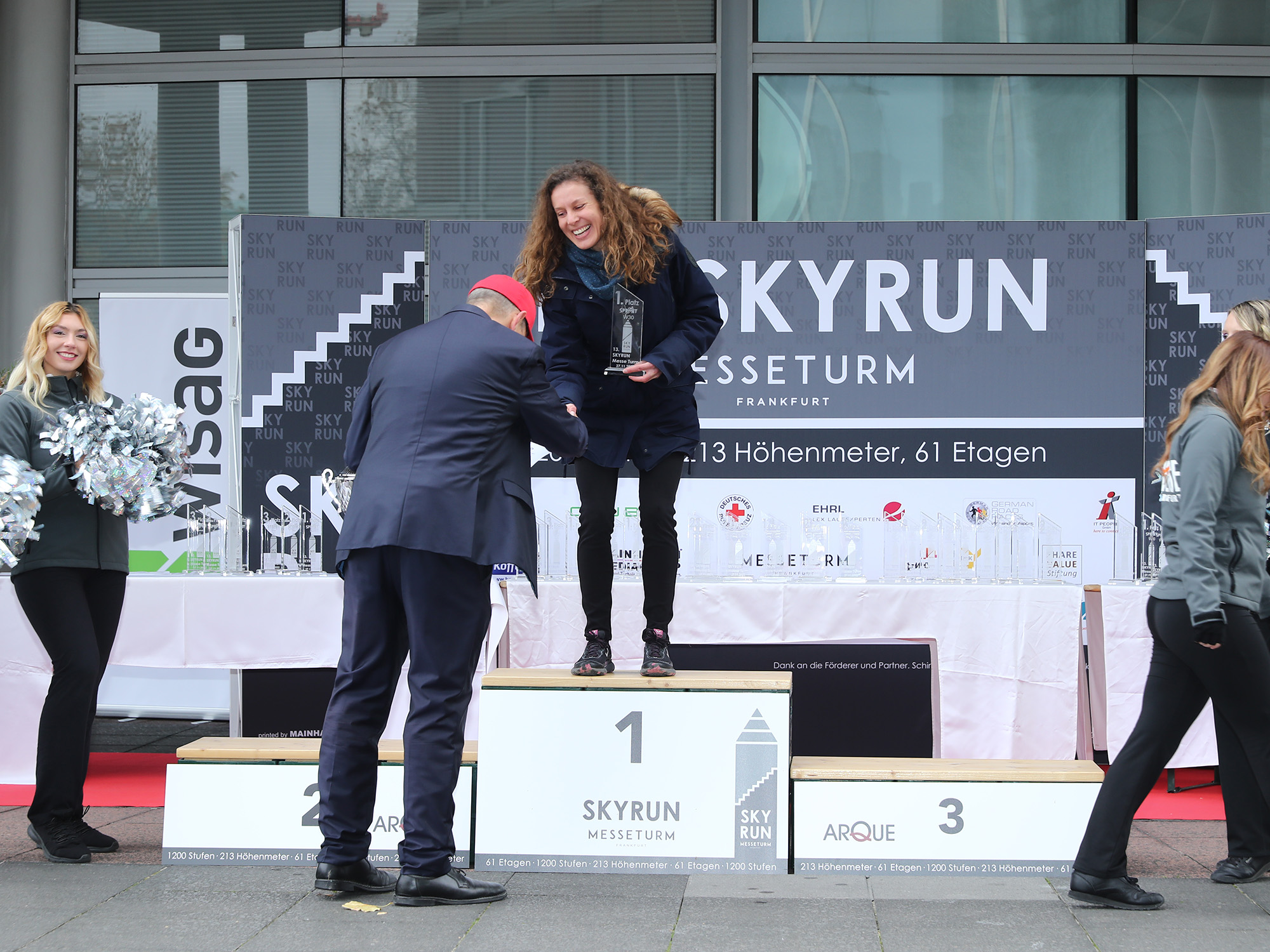 skyrun-frankfurt-2022-messeturm-event-skyline